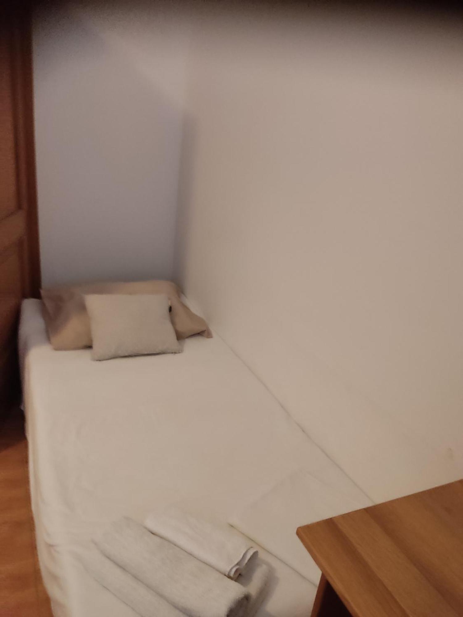 Apartments Ivana Loviste Ngoại thất bức ảnh