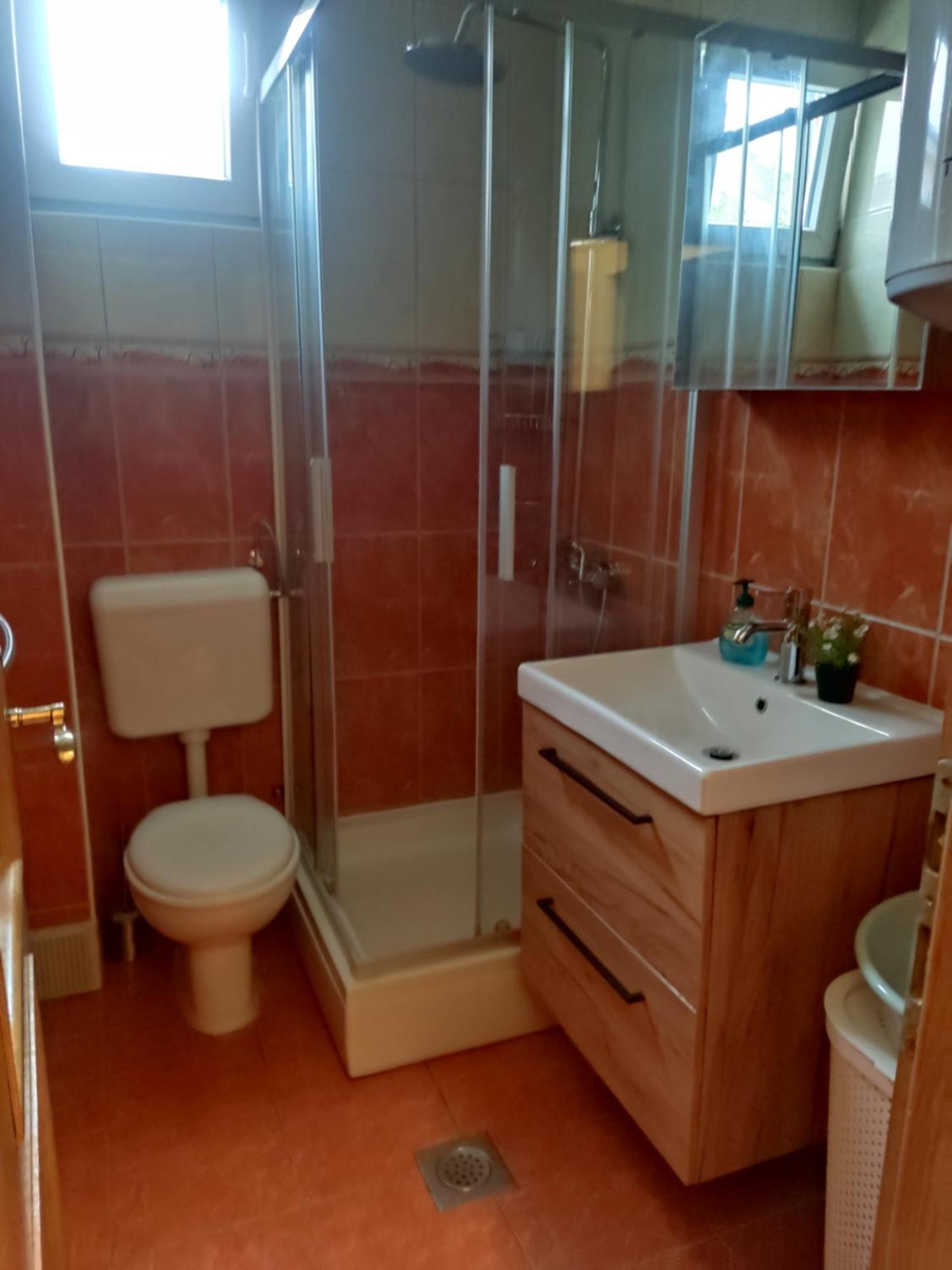 Apartments Ivana Loviste Ngoại thất bức ảnh
