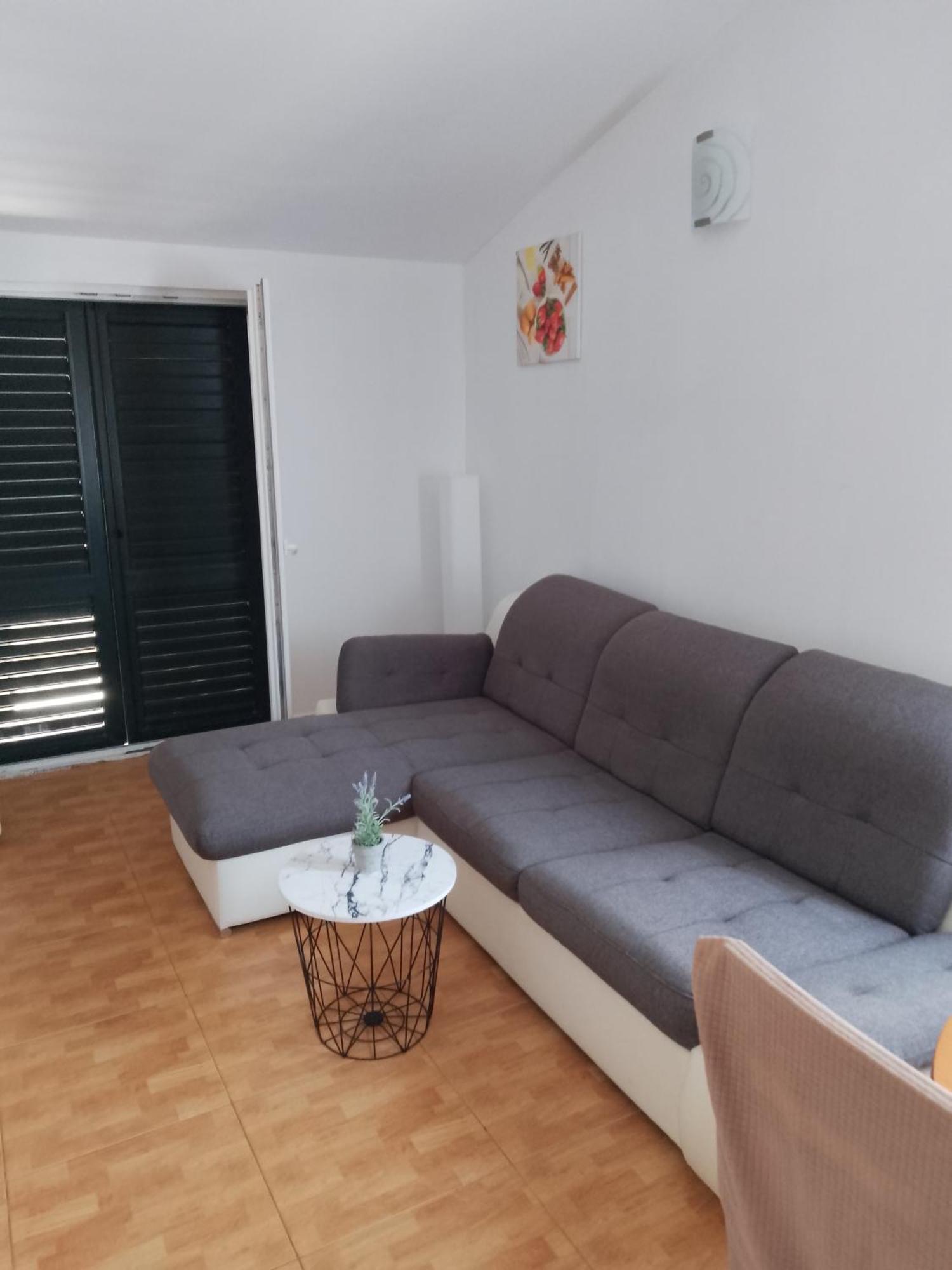 Apartments Ivana Loviste Ngoại thất bức ảnh